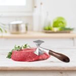 Batticarne per intenerire e appiattire la carne per una cottura uniforme e una preparazione pratica - immagine 2